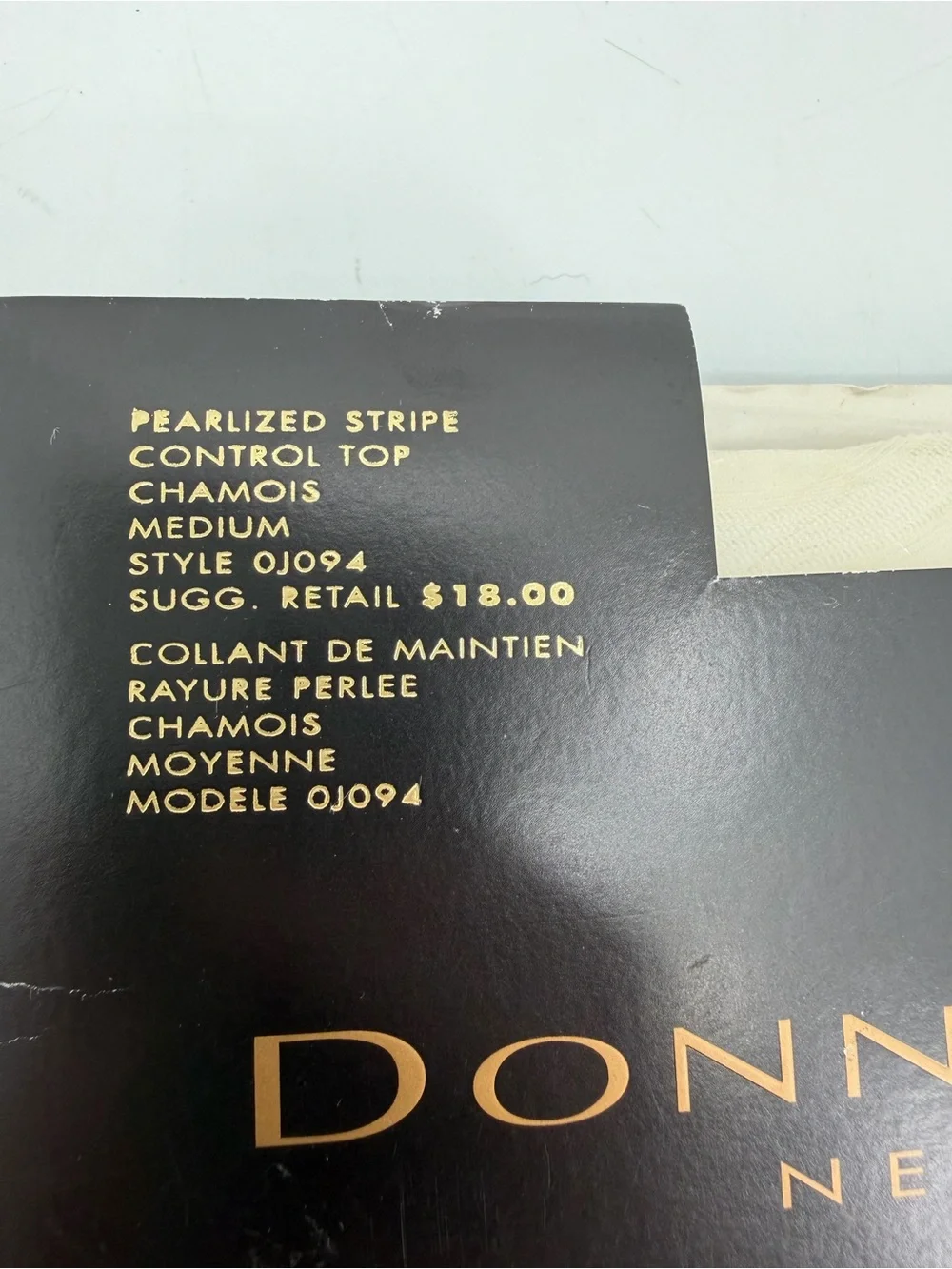 Donna Karan New York Pantyhose Size Medium Pearlized Stripe VTG Chamois OJO94